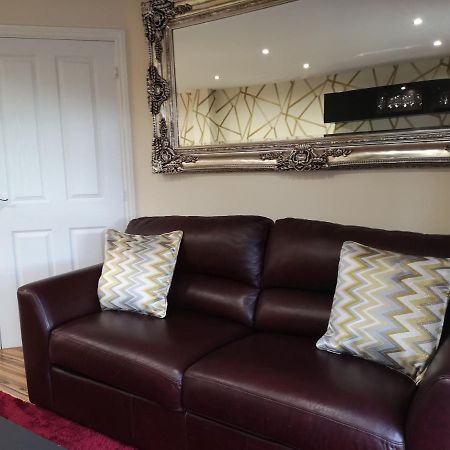 Nightingale Gardens - 4 Bed Detached House - Manchester Apartment Екстериор снимка