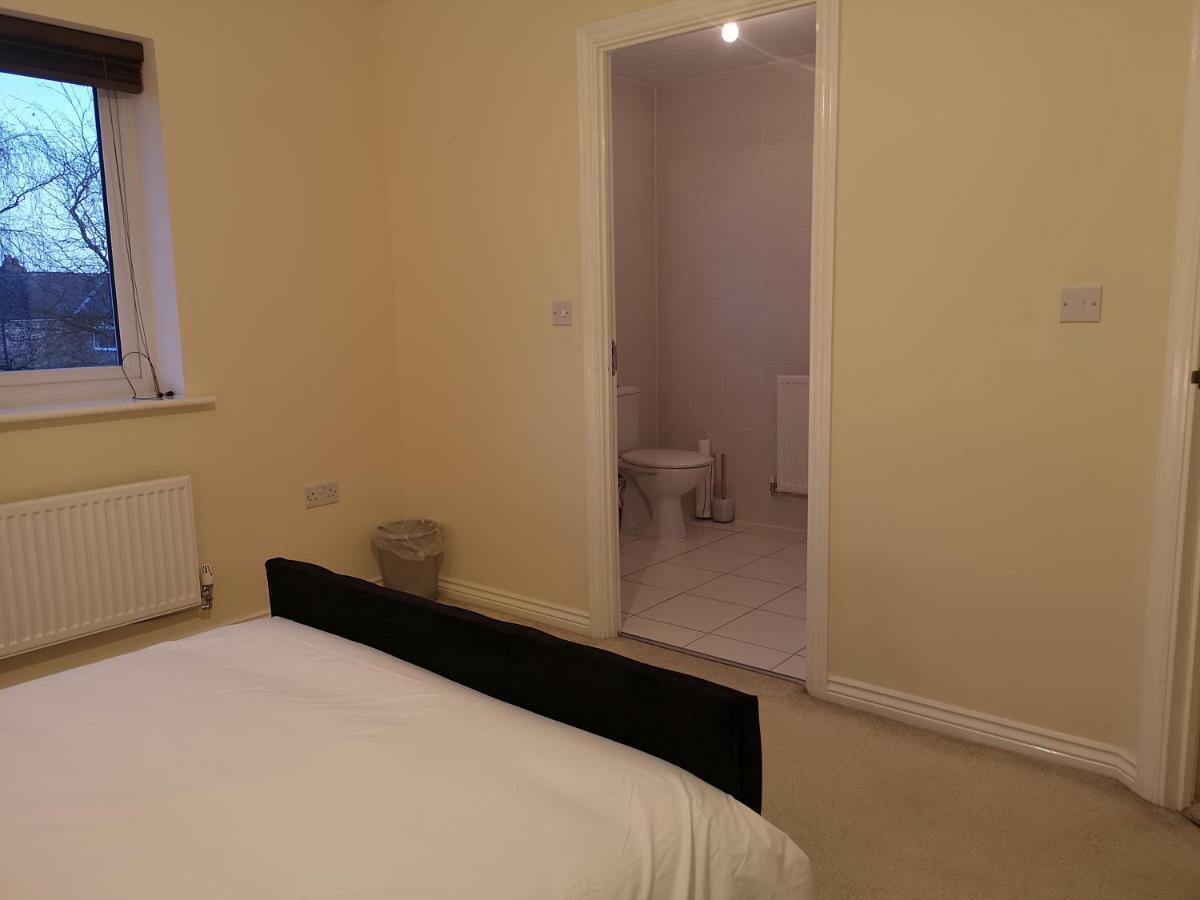 Nightingale Gardens - 4 Bed Detached House - Manchester Apartment Екстериор снимка