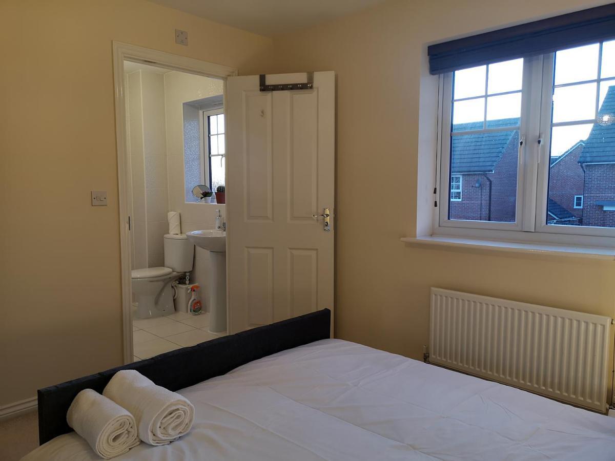 Nightingale Gardens - 4 Bed Detached House - Manchester Apartment Екстериор снимка